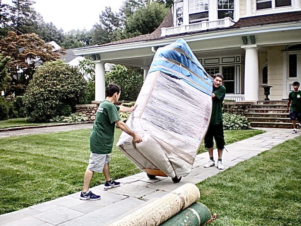 Riverdale Movers