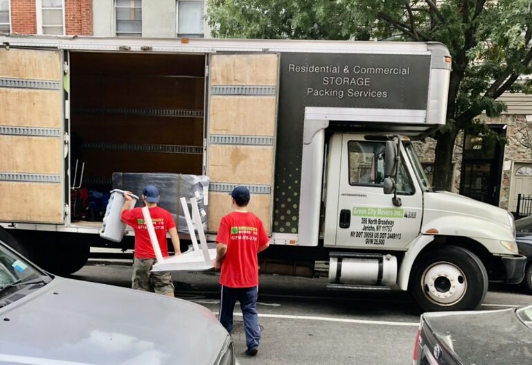 professional movers Jackson Heights